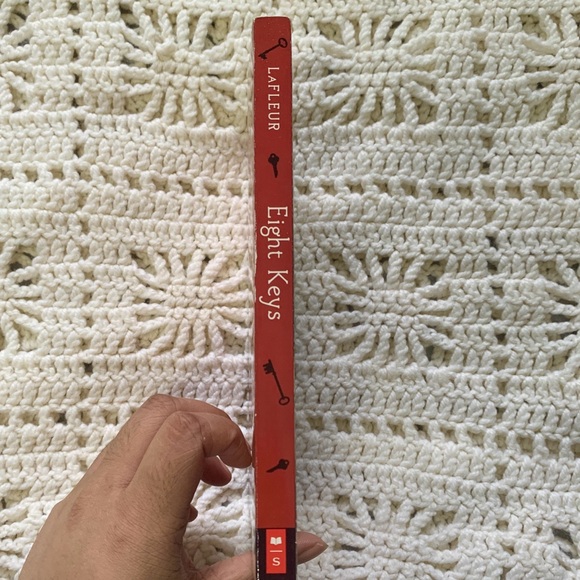 Eight Keys by Suzanne LaFleur | Paperback | Used Book: Good Condition - Picture 2 of 2